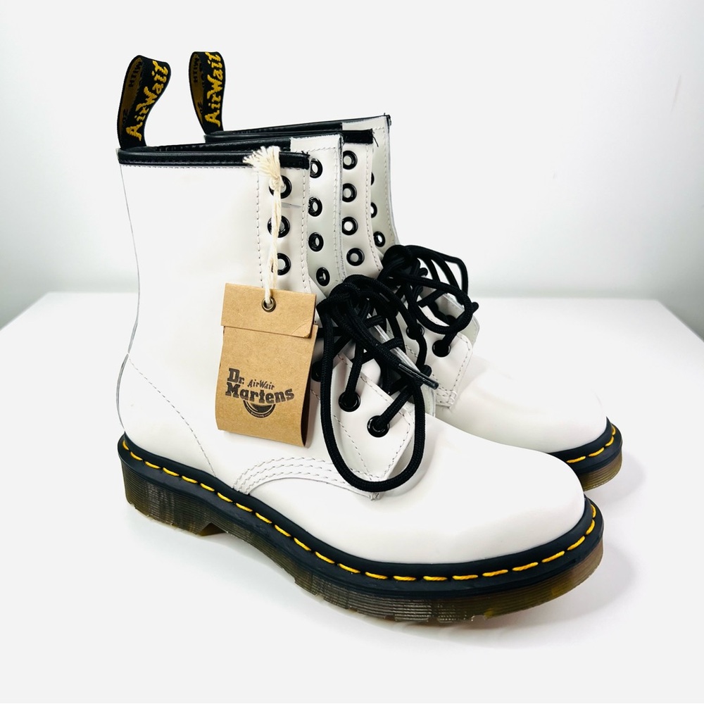 Dr. Martens White Black 1460 Smooth Leather Lace Up Boots NWT